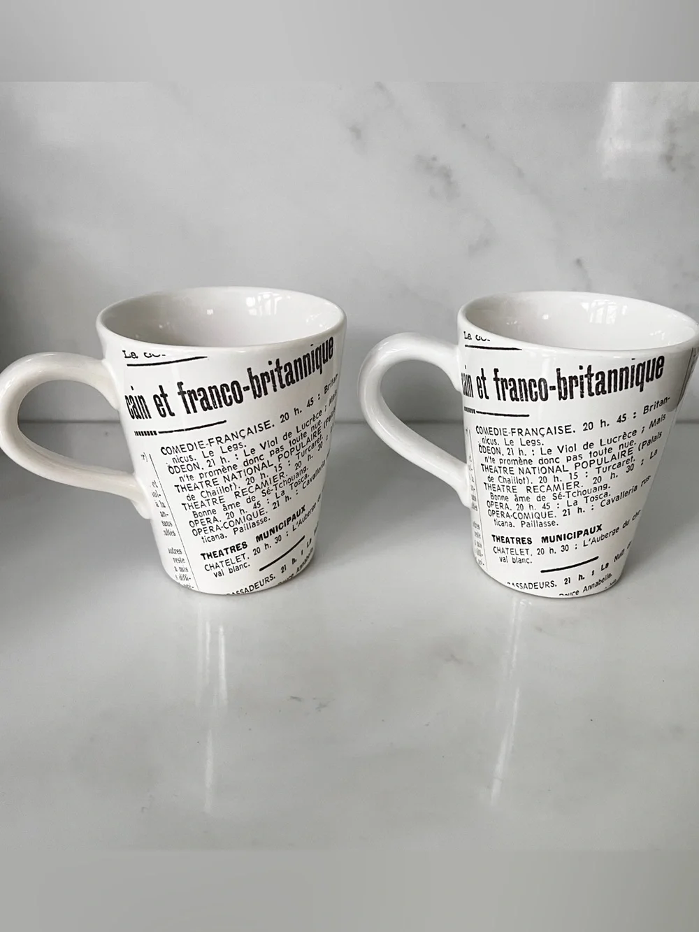 Williams Sonoma Newsprint ceramic coffee mugs red blue graphic prints Portugal 2